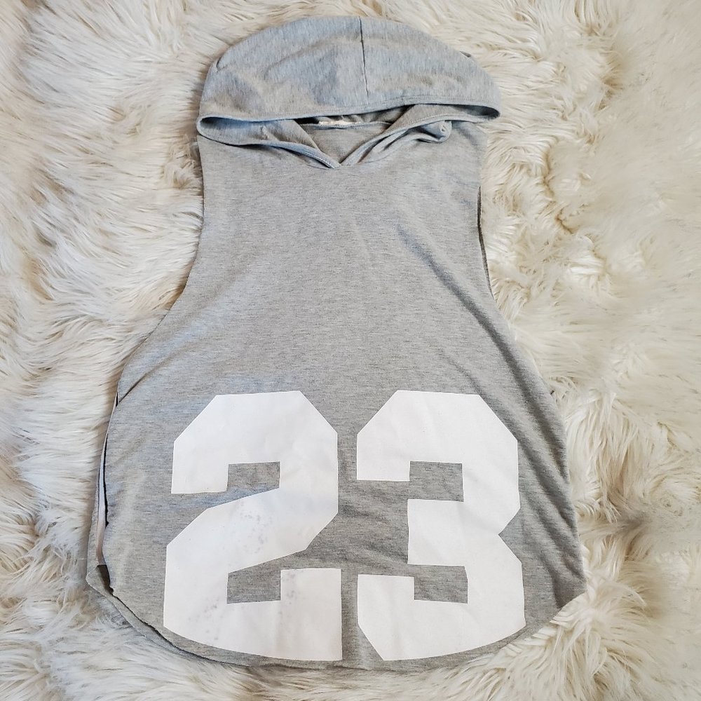 Grey sleeveless hoodie- athletic wear
